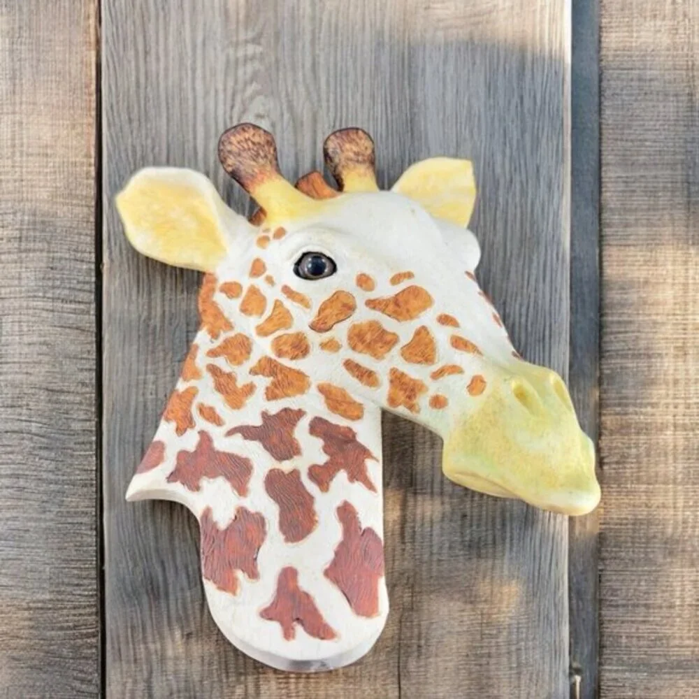 2003 Giraffe Head Wall Mount Mask by Home Interiors Resin Figural Wall‎ Hanging